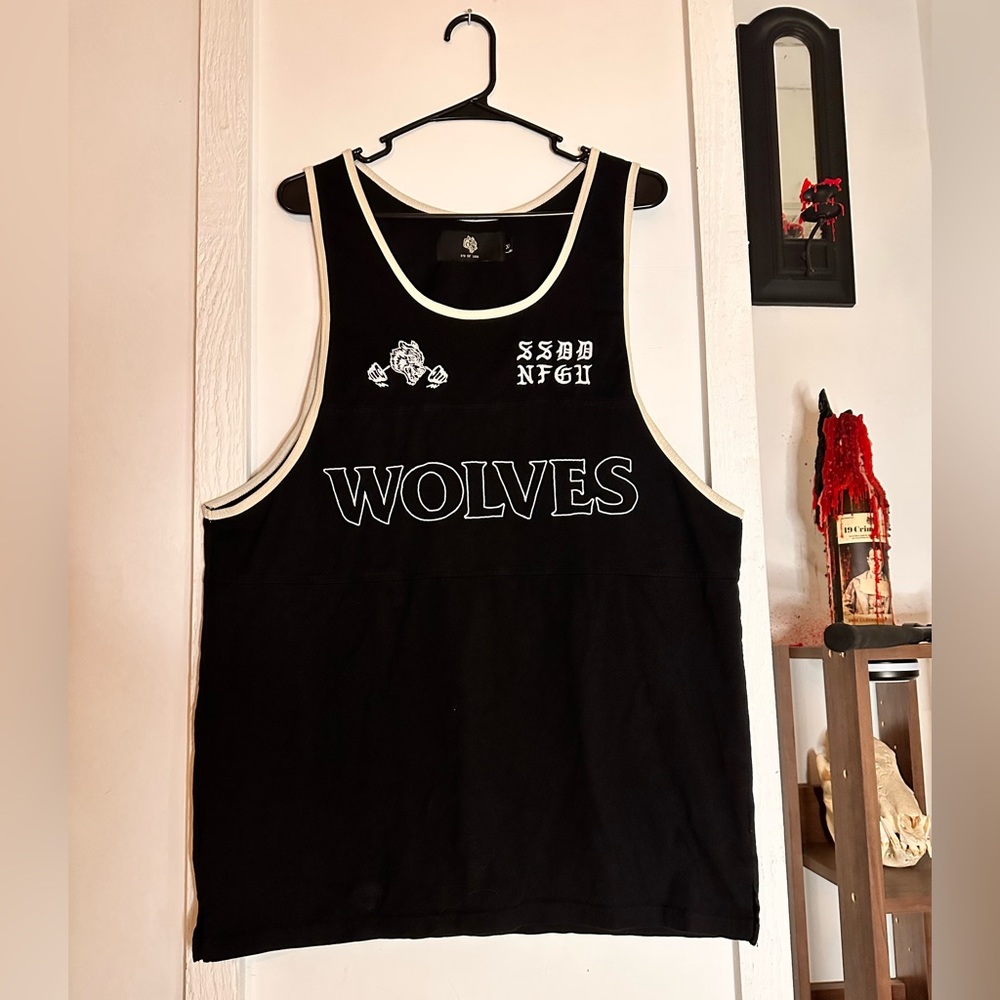 darc sport wolves tank/jersey size XL